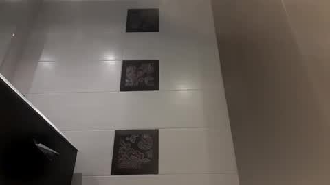 Snapshot of hornyfrench89000 chatting on 02/04/25, 10:34 hornyfrench89000 online show from 02/04/25, 10:34