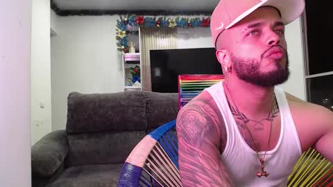 Snapshot of hornygirl_20000 chatting on 02/25/26, 04:33 hornygirl_20000 online show from 02/25/26, 04:33