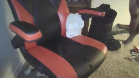 Snapshot of hornyguy65428 chatting on 10/22/25, 02:12 hornyguy65428 online show from 10/22/25, 02:12