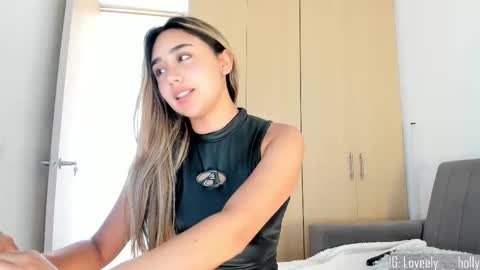 Snapshot of hornyholly__ chatting on 03/15/26, 07:53 Holly online show from 03/15/26, 07:53
