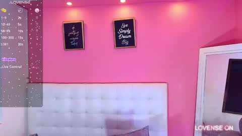 Valentina  online show from 12/15/24, 12:17