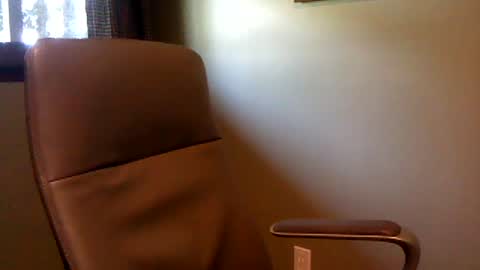 Snapshot of hornyinohio9 chatting on 06/19/26, 01:04 HornyInOhio9 online show from 06/19/26, 01:04