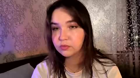 Snapshot of hornykitty_x chatting on 11/12/25, 07:24 Alisa and Mike online show from 11/12/25, 07:24