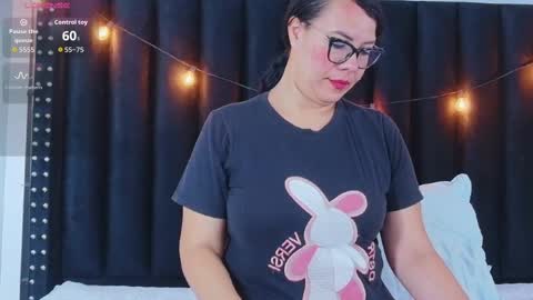 Natasha  online show from 10/12/25, 11:53