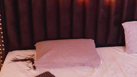 Natasha  online show from 10/31/25, 10:00