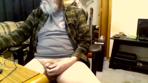 Snapshot of hornymanwi chatting on 02/17/26, 04:46 hornymanwi online show from 02/17/26, 04:46