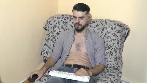 Snapshot of hornymaster93 chatting on 12/26/24, 09:01 hornymaster online show from 12/26/24, 09:01