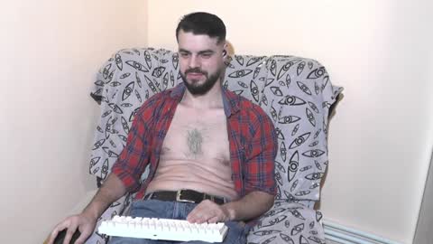 Snapshot of hornymaster93 chatting on 12/27/24, 08:07 hornymaster online show from 12/27/24, 08:07
