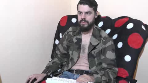 Snapshot of hornymaster93 chatting on 02/10/25, 02:52 hornymaster online show from 02/10/25, 02:52