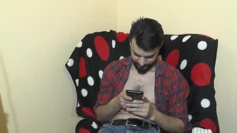 Snapshot of hornymaster93 chatting on 02/15/25, 11:06 hornymaster online show from 02/15/25, 11:06
