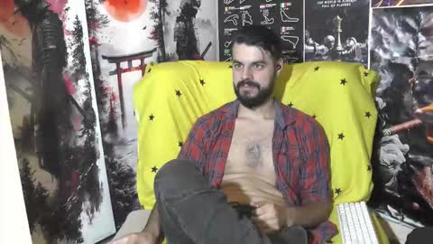 Snapshot of hornymaster93 chatting on 10/13/25, 08:20 hornymaster online show from 10/13/25, 08:20