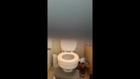 Snapshot of hornysounds chatting on 03/05/26, 06:37 hornysounds online show from 03/05/26, 06:37