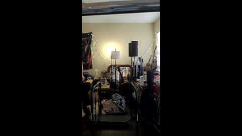 Snapshot of hornysounds chatting on 03/10/26, 06:24 hornysounds online show from 03/10/26, 06:24