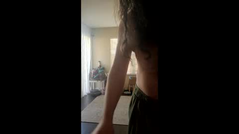 Snapshot of hornysounds chatting on 03/14/26, 06:13 hornysounds online show from 03/14/26, 06:13