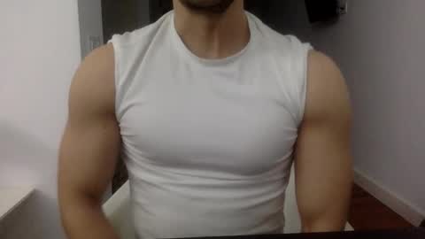 Snapshot of hornyspaniard93 chatting on 04/08/26, 10:54 hornyspaniard93 online show from 04/08/26, 10:54