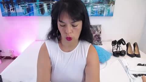 LILY online show from 04/27/26, 04:27
