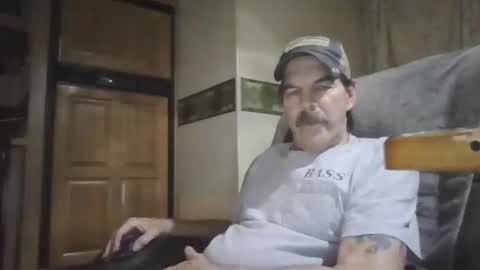 Snapshot of hornytexn chatting on 11/08/25, 01:50 hornytexn online show from 11/08/25, 01:50