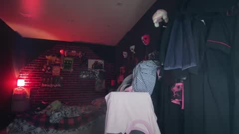 Snapshot of horror_circus chatting on 12/08/24, 06:54 Messalina Horror online show from 12/08/24, 06:54