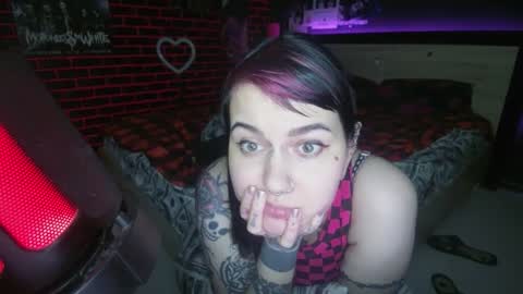 Snapshot of horror_circus chatting on 09/25/25, 08:01 Messalina Horror online show from 09/25/25, 08:01