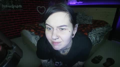 Snapshot of horror_circus chatting on 11/27/25, 01:40 Messalina Horror online show from 11/27/25, 01:40