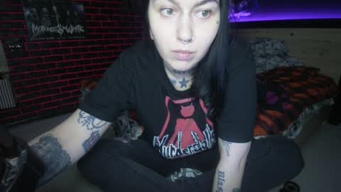 Snapshot of horror_circus chatting on 12/19/25, 08:05 Messalina Horror online show from 12/19/25, 08:05