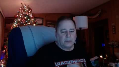 Snapshot of horsebigballs chatting on 01/14/25, 09:13 horsebigballs online show from 01/14/25, 09:13