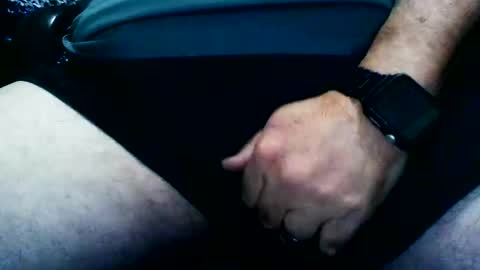 Snapshot of horsesaslife chatting on 11/05/25, 05:24 horsesaslife online show from 11/05/25, 05:24