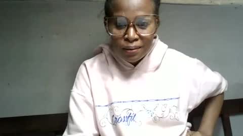 Snapshot of hortansiaa chatting on 06/20/26, 11:02 Hortansiaa online show from 06/20/26, 11:02