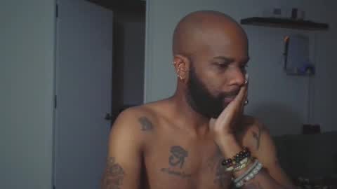 Horus00 online show from 11/13/25, 11:20