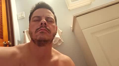 Snapshot of horvat2812 chatting on 02/11/26, 05:34 horvat2812 online show from 02/11/26, 05:34