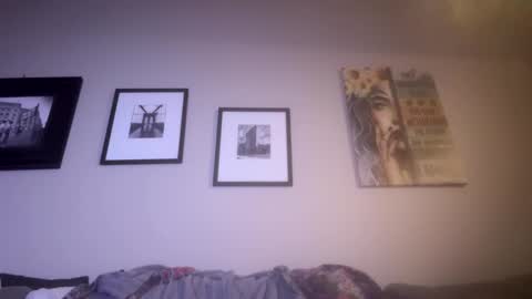 hoss43040 online show from 09/21/25, 04:14