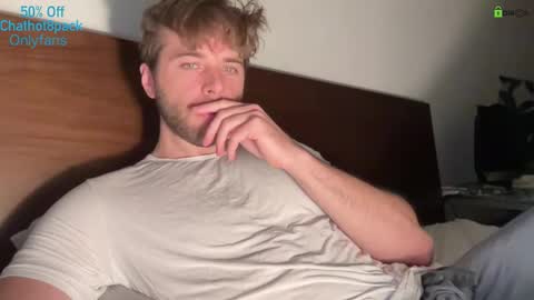 Edward aka Wolf online show from 12/04/25, 09:23