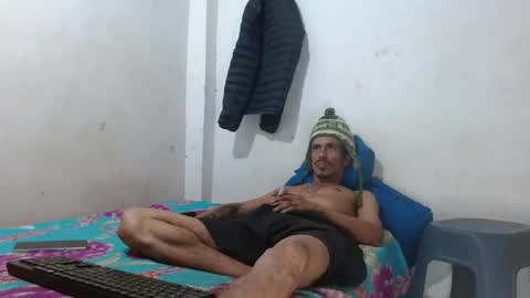 Private open online show from 04/25/26, 07:00