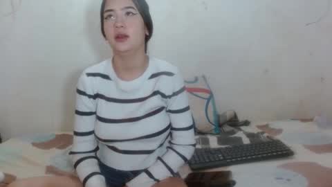 Snapshot of hot_and_complacent_latin chatting on 11/09/25, 01:42 hot_and_complacent_latin online show from 11/09/25, 01:42