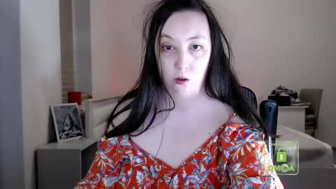 Lila online show from 04/15/26, 08:20