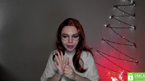 Snapshot of hot_babayaga chatting on 12/18/24, 03:33 online show from 12/18/24, 03:33