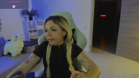   online show from 12/17/25, 09:21