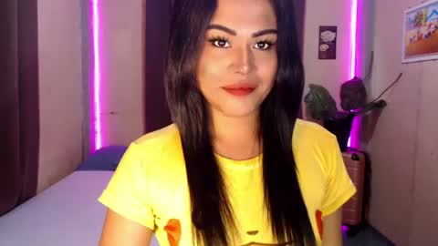 Snapshot of hot_babe0802 chatting on 07/22/26, 03:09 HANNA online show from 07/22/26, 03:09