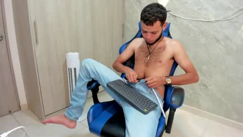 Snapshot of hot_bad_boy69 chatting on 07/10/26, 08:55 hot bad boy69 online show from 07/10/26, 08:55