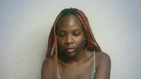 Snapshot of hot_berry2003 chatting on 01/26/25, 01:47 Millie online show from 01/26/25, 01:47