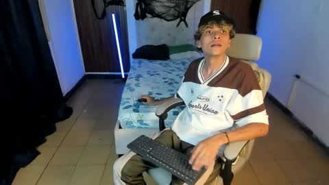 hot bunny online show from 11/06/25, 02:01