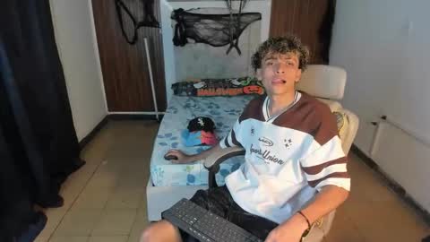 hot bunny online show from 11/08/25, 01:06