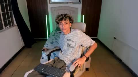 hot bunny online show from 11/16/25, 01:22