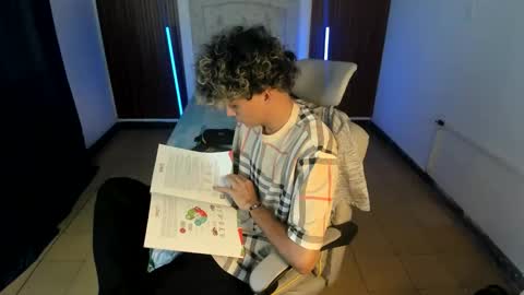 hot bunny online show from 11/27/25, 04:53