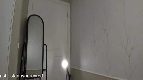 Snapshot of hot_chill__ chatting on 03/05/25, 06:45 LiluCaroline online show from 03/05/25, 06:45