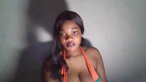 Zarah online show from 05/27/26, 12:40