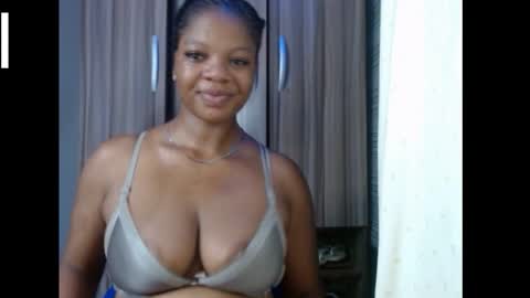 Snapshot of hot_choco_choco chatting on 12/05/25, 07:21 peace online show from 12/05/25, 07:21