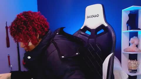 Snapshot of hot_chocolate_4u chatting on 12/16/25, 12:21 hot chocolate 4u online show from 12/16/25, 12:21