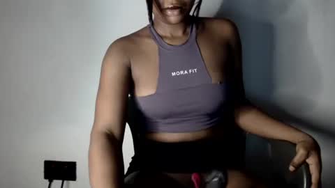 sonia  mis choco online show from 11/02/25, 04:15