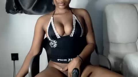 sonia  mis choco online show from 04/18/26, 05:55